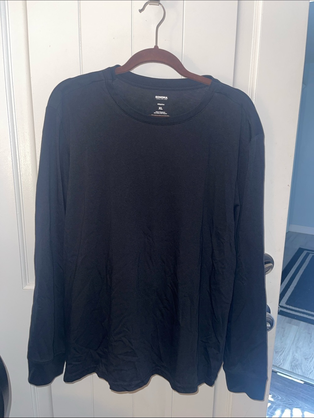 Sonoma Men's Long Sleeve Crew Neck Shirt - Black.